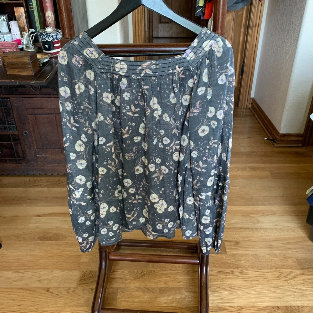 LC Lauren Conrad Women's Blouse - Picture 2 of 2